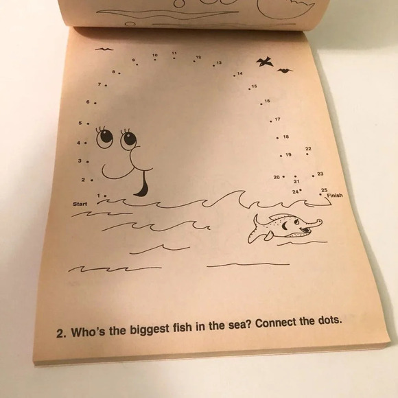 Vtg Hans Andersens Little Mermaid  Flip and Fun Activity Pads 2 Colouring Books - Picture 15 of 16